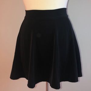 Brandy Melville Black Flowy Skirt